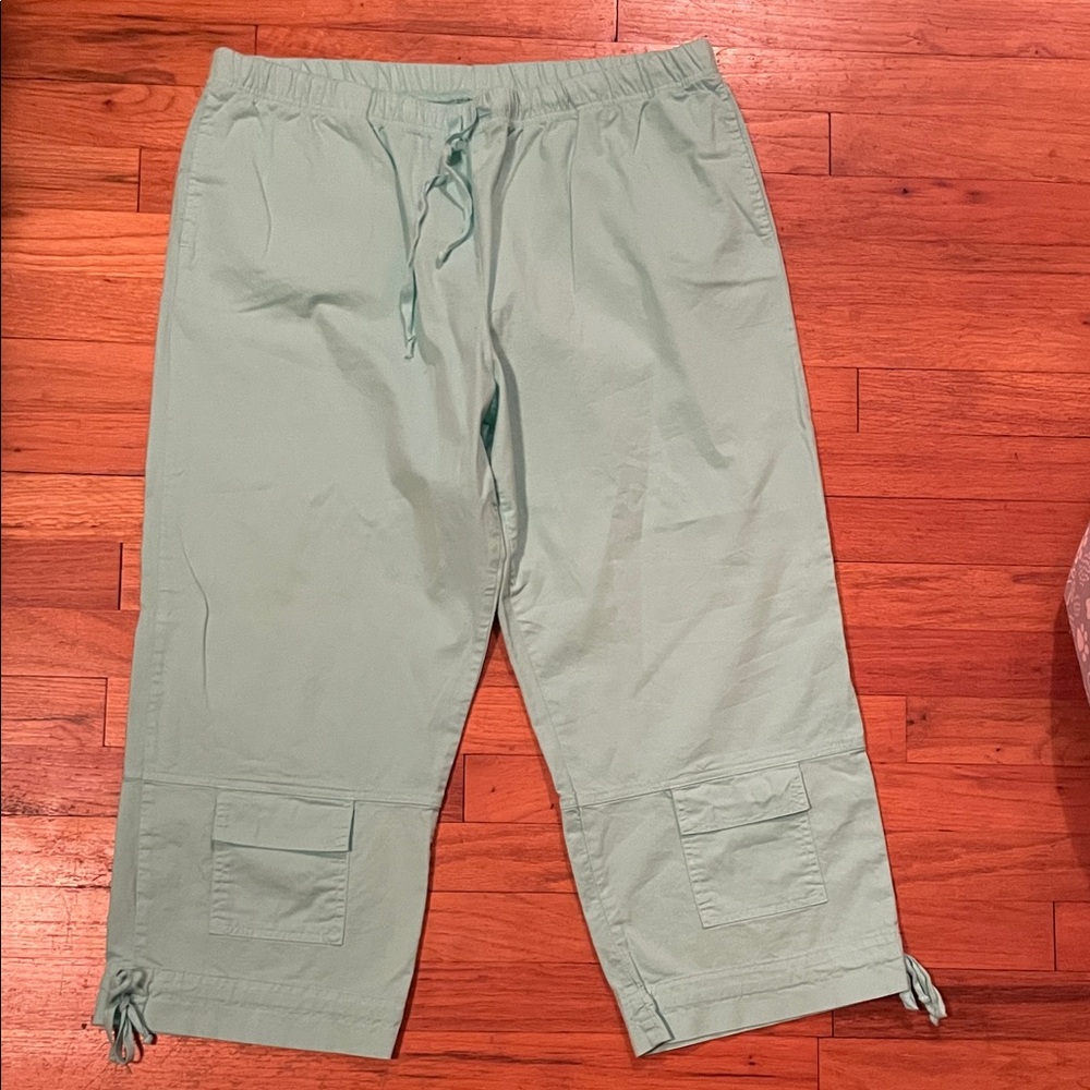 Drawstring Cargo Capris